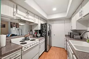 1478 E Foxboro Dr S, Salt Lake City, UT 84106 - Photo 6