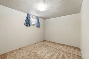 8384 S 1370 E, Sandy, UT 84093 - Photo 20