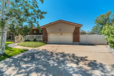 8384 S 1370 E, Sandy, UT 84093 - Photo 2