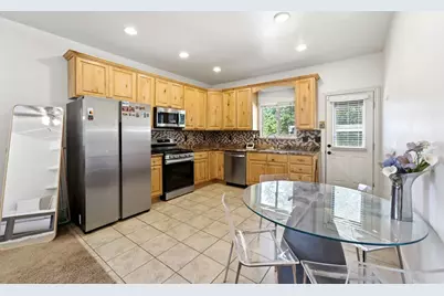 7772 S Rustic Cv, Midvale, UT 84121 - Photo 8
