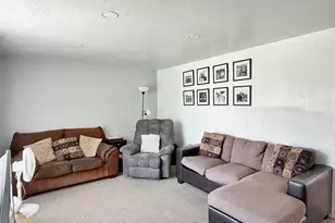 615 N Elm St, Orangeville, UT 84537 - Photo 4