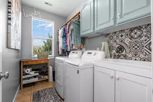9203 S Brighton View Dr, Sandy, UT 84070 - Photo 20