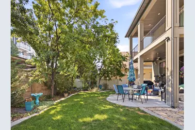9203 S Brighton Dr, Sandy, UT 84070 - Photo 24