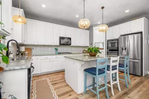 9203 S Brighton View Dr, Sandy, UT 84070 - Photo 6