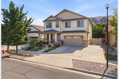 9203 S Brighton Dr, Sandy, UT 84070 - Photo 2