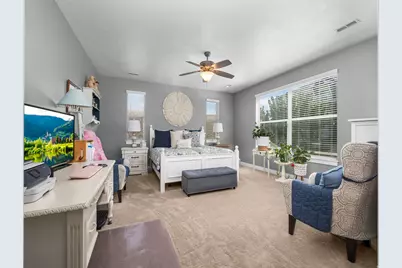 9203 S Brighton Dr, Sandy, UT 84070 - Photo 10