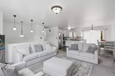 4287 W Stratus S, Kearns, UT 84118 - Photo 6