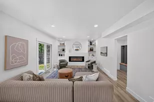7024 S Horizon Cir E, Cottonwood Heights, UT 84121 - Photo 14