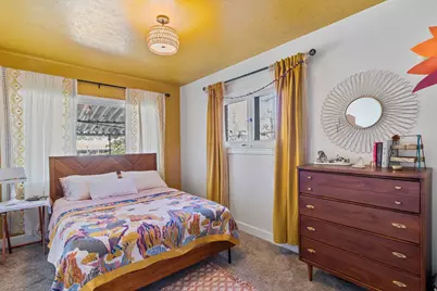 2713 S Highland Dr E, Salt Lake City, UT 84106 - Photo 10
