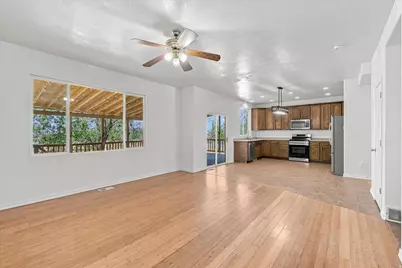 8286 S Rustic Oak Ct, West Jordan, UT 84081 - Photo 6