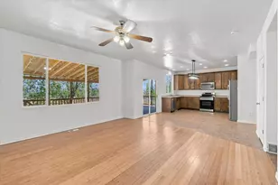 8286 S Rustic Oak Ct, West Jordan, UT 84081 - Photo 6
