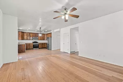 8286 S Rustic Oak Ct, West Jordan, UT 84081 - Photo 10