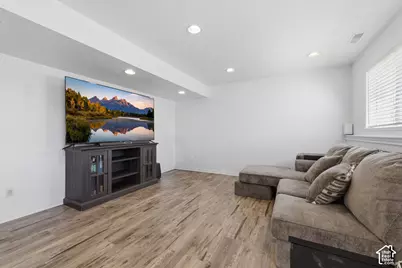 3799 Foxglen Dr, Roy, UT 84067 - Photo 26