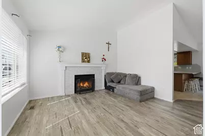 3799 Foxglen Dr, Roy, UT 84067 - Photo 14