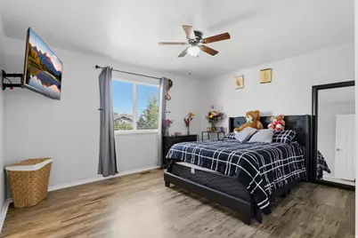 3799 Foxglen Dr, Roy, UT 84067 - Photo 6