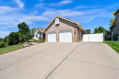 2137 E Summerwood Dr, Layton, UT 84040 - Photo 22
