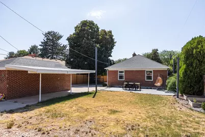 3333 S Pioneer St, Salt Lake City, UT 84109 - Photo 32