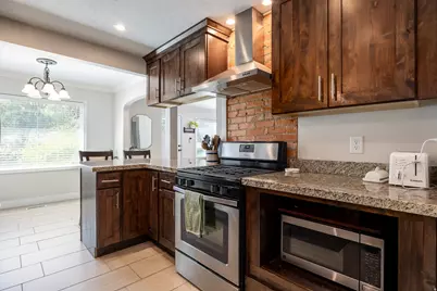 3333 S Pioneer St, Salt Lake City, UT 84109 - Photo 10