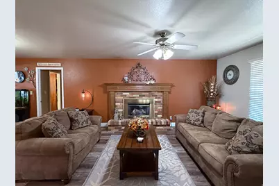 518 Wright Way, Tremonton, UT 84337 - Photo 2