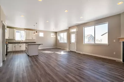 2449 Scarlet Rd #249, Eagle Mountain, UT 84005 - Photo 12