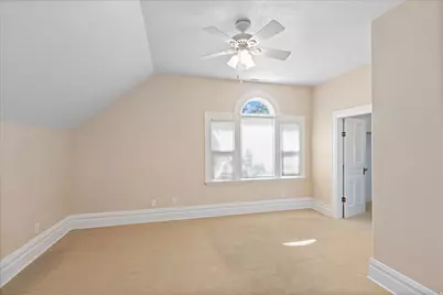 291 N Main St, Hyde Park, UT 84318 - Photo 16