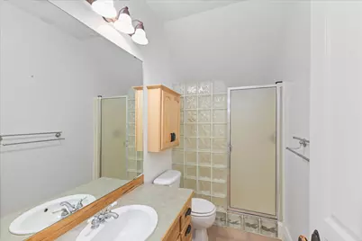 291 N Main St, Hyde Park, UT 84318 - Photo 18