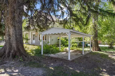 291 N Main St, Hyde Park, UT 84318 - Photo 32