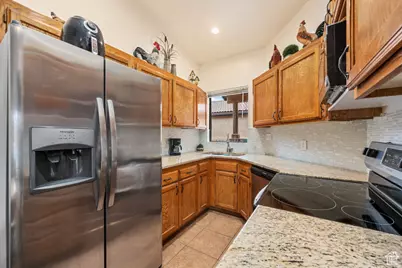 677 N Ridge Rim Way #20, Saint George, UT 84770 - Photo 6