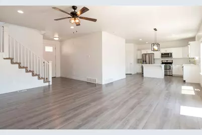 822 E 380 S, American Fork, UT 84003 - Photo 8