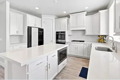 558 N Hampton Ln, Lindon, UT 84042 - Photo 18