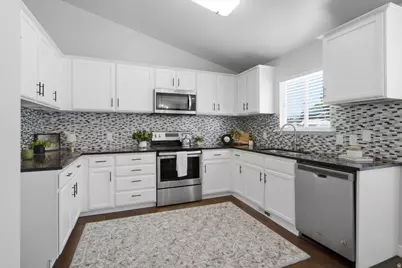 1081 S 900 W, Tooele, UT 84074 - Photo 8
