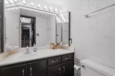 202 W Garden Park, Orem, UT 84057 - Photo 10