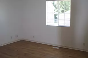 270 E Center St, Bountiful, UT 84010 - Photo 16