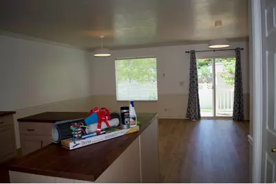 270 E Center St, Bountiful, UT 84010 - Photo 10