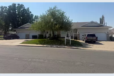 270 E Center St, Bountiful, UT 84010 - Photo 1