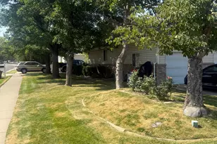 270 E Center St, Bountiful, UT 84010 - Photo 8