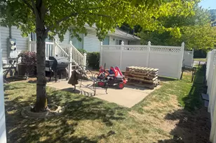 270 E Center St, Bountiful, UT 84010 - Photo 6