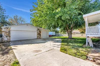 4433 W 3100 S, West Valley, UT 84120 - Photo 16