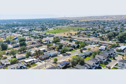 3382 S Sharon Cir, Magna, UT 84044 - Photo 32