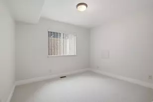 1832 E Peyton Ct, Holladay, UT 84117 - Photo 32