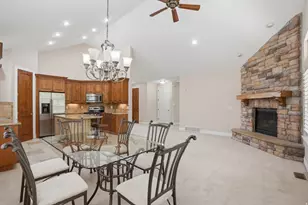 1832 E Peyton Ct, Holladay, UT 84117 - Photo 6