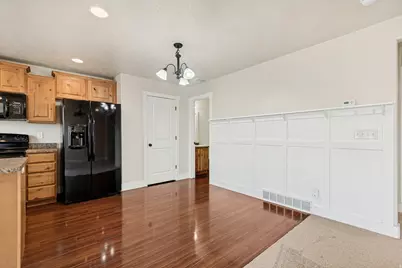 641 W Saratoga Chase Dr, Saratoga Springs, UT 84045 - Photo 8