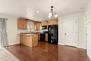 641 W Saratoga Chase Dr, Saratoga Springs, UT 84045 - Photo 6