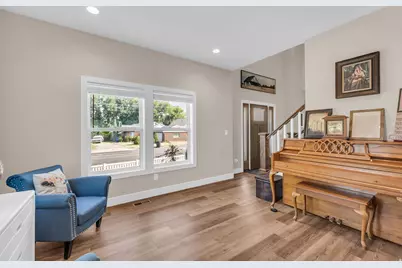 410 E Pages Ln, Centerville, UT 84014 - Photo 10