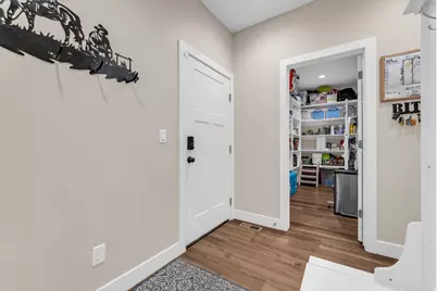 410 E Pages Ln, Centerville, UT 84014 - Photo 14