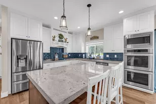 410 E Pages Ln, Centerville, UT 84014 - Photo 2