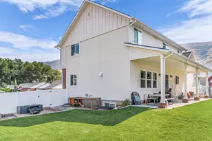 410 E Pages Ln, Centerville, UT 84014 - Photo 38