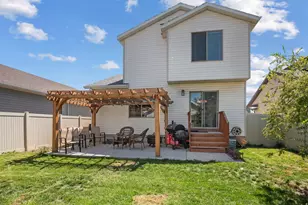 1687 E Downwater St, Eagle Mountain, UT 84005 - Photo 30