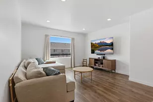 1097 E Waterway Ln, Saratoga Springs, UT 84045 - Photo 14