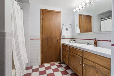 1387 E Emerson Ave S, Salt Lake City, UT 84105 - Photo 16